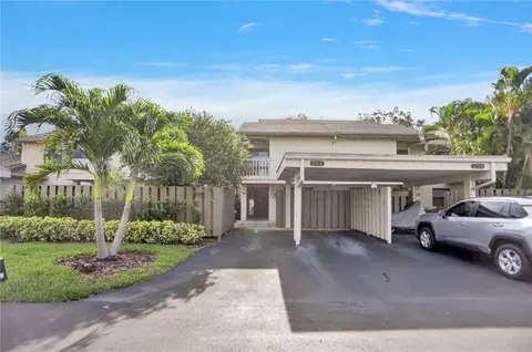 264 Deer Creek Wildwood Ln E, Deerfield Beach, FL 33442