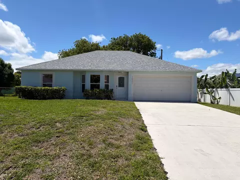 1682 SW Glacador Ave, Port Saint Lucie, FL 34953