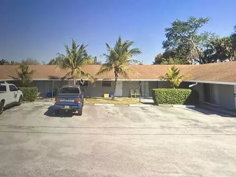 1967 Juno Rd, North Palm Beach, FL 33408