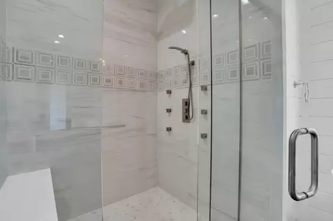 Bath - 974 Marlin Dr, Jupiter, FL 33458 photo 2 of 6