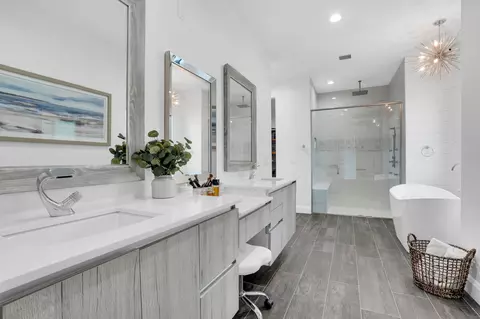 Bath - 974 Marlin Dr, Jupiter, FL 33458 photo 1 of 6