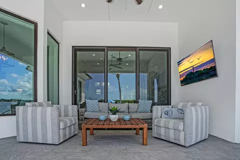 Exterior - 974 Marlin Dr, Jupiter, FL 33458 photo 4 of 25
