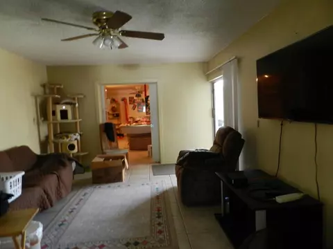 3151 Pinehurst Dr, Lake Worth, FL 33467