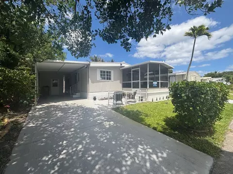 1813 Sabel Dr, Deerfield Beach, FL 33442