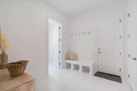 Entry Way - 6783 SE Lost Pine Dr, Stuart, FL 34997 photo 2 of 2