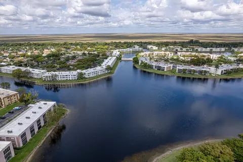10442 E Clairmont Cir #204, Tamarac, FL 33321