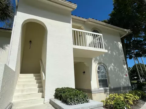 237 Cypress Point Dr #237, Palm Beach Gardens, FL 33418