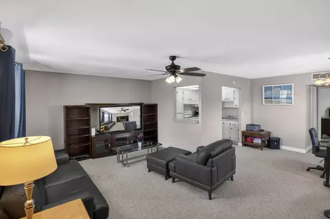 82 Flanders B, Delray Beach, FL 33484