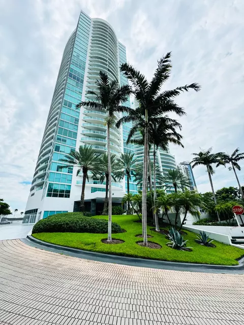 2101 Brickell Ave #801, Miami, FL 33129