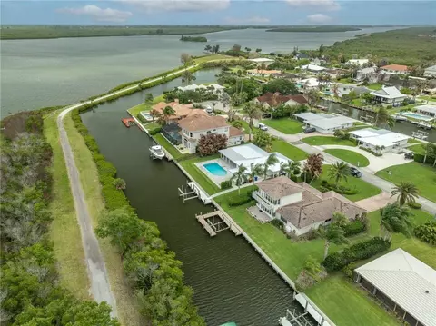 3586 Lucia Dr, Vero Beach, FL 32967