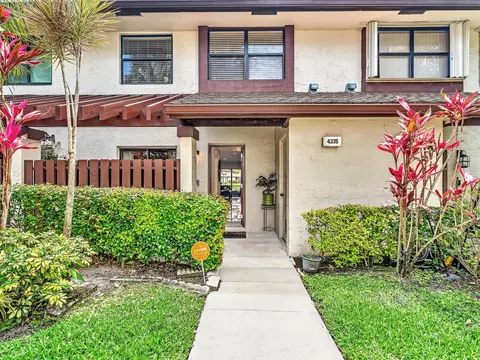 4335 Carambola Cir N, Coconut Creek, FL 33066