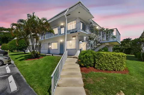 3402 Cynthia Ln #201, Lake Worth Beach, FL 33461