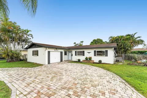 6407 Boulevard Of Champions, North Lauderdale, FL 33068