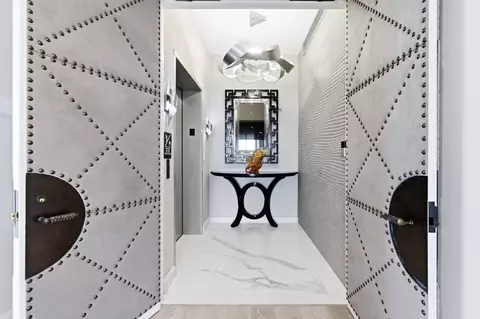 300 Seminole Ave #3C, Palm Beach, FL 33480