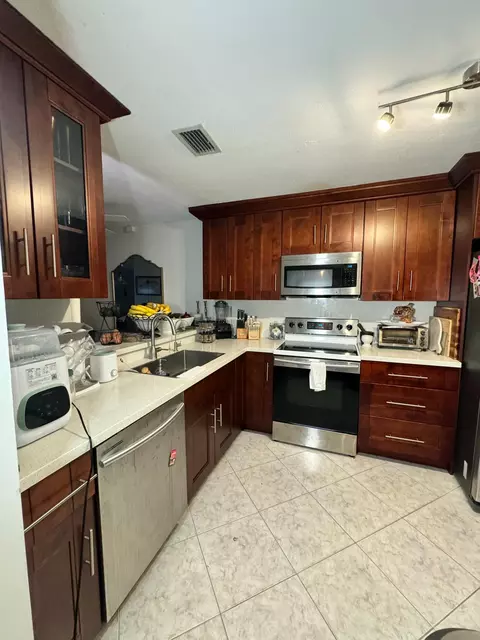 9934 Royal Palm Blvd #9934, Coral Springs, FL 33065