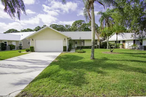 3782 SE Canvas Back Pl, Stuart, FL 34997