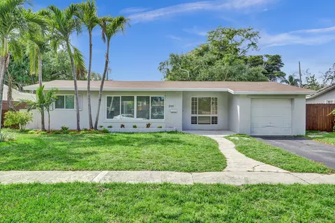2114 N 42nd Ave, Hollywood, FL 33021