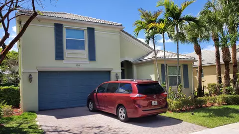 2215 Arterra Ct, Royal Palm Beach, FL 33411