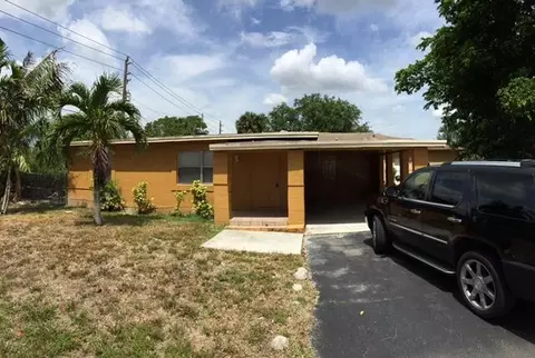 2800 NW 6th Ct, Fort Lauderdale, FL 33311