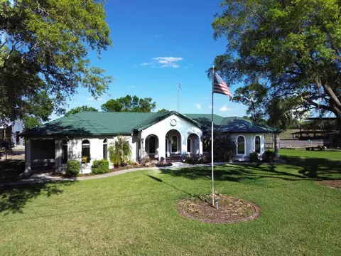 3046 N Bowden Rd, Avon Park, FL 33825