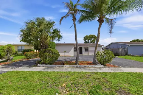 9671 NW 24th St, Sunrise, FL 33322