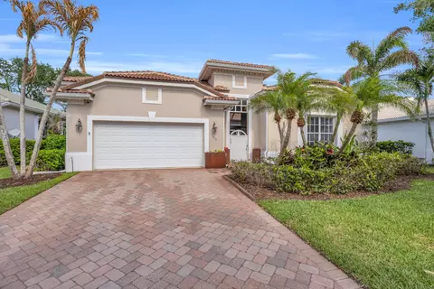 1413 W Island Club Sq, Vero Beach, FL 32963