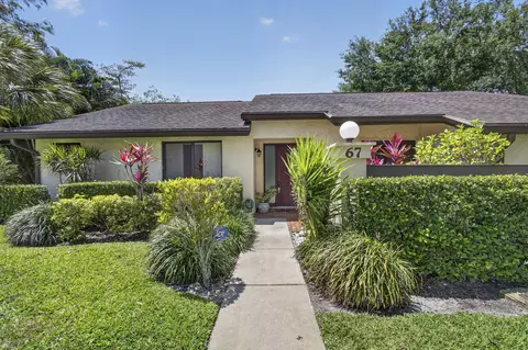 67 Macadamia Ct, Royal Palm Beach, FL 33411
