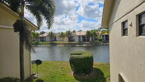 1517 Lake Crystal Dr #E, West Palm Beach, FL 33411