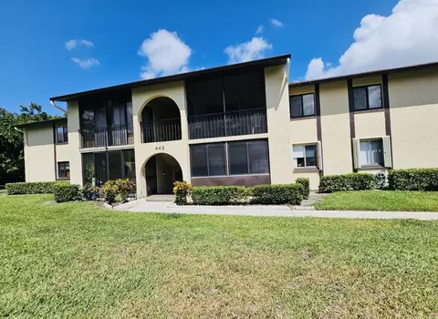 443 Pine Glen Ln #C-2, Greenacres, FL 33463