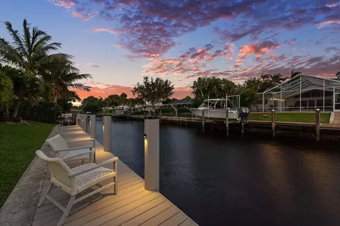 800 Holly Ln, Boca Raton, FL 33486