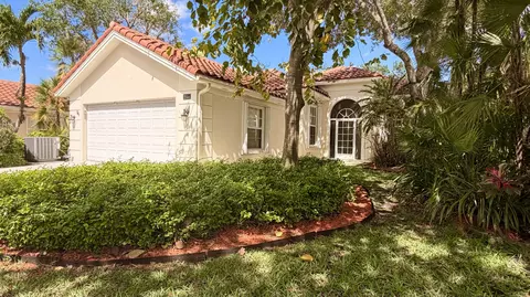 2704 Irma Lake Dr, West Palm Beach, FL 33411