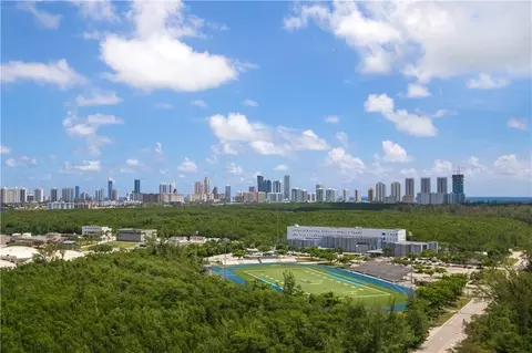 14951 Royal Oaks Ln #1109, North Miami, FL 33181