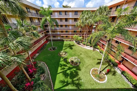 3223 Riverside Dr #C-406, Coral Springs, FL 33065