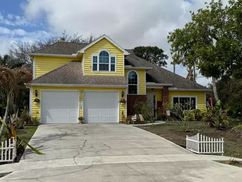 1226 SE Coral Reef St, Port Saint Lucie, FL 34983