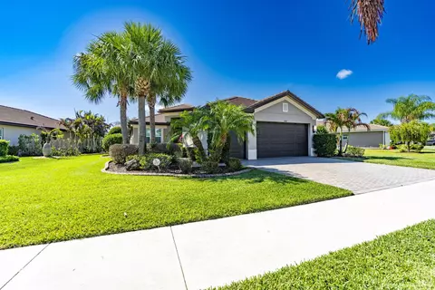 11402 SW Half Moon Lake Ln, Port Saint Lucie, FL 34987