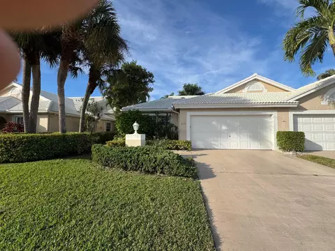 6113 Greenspointe Dr #10, Boynton Beach, FL 33437