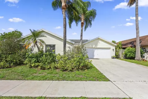 21059 Rustlewood Ave, Boca Raton, FL 33428