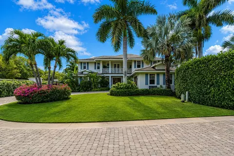 2520 Estates Dr, North Palm Beach, FL 33410