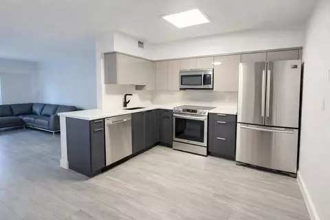 3220 Bayview Dr #211, Fort Lauderdale, FL 33306