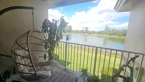 1145 Golden Lakes Blvd #725, West Palm Beach, FL 33411
