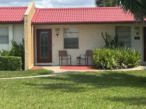 117 Golden River Dr, West Palm Beach, FL 33411