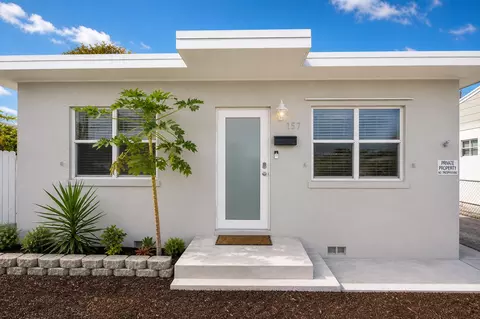 157 E 25th St, Riviera Beach, FL 33404