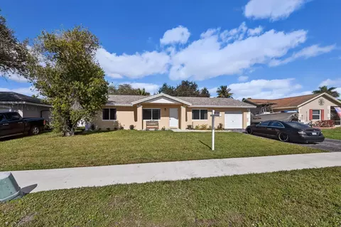 12541 SW 10th Ct, Davie, FL 33325