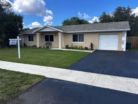 12541 SW 10th Ct, Davie, FL 33325