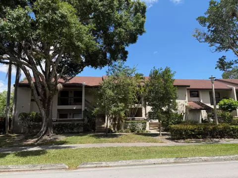 2664 NW 42nd Ave, Coconut Creek, FL 33066
