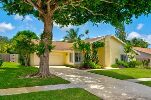11335 Woodchuck Dr, Boca Raton, FL 33428