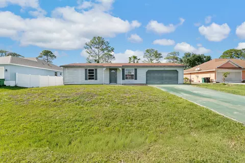113 SW Starfish Ave, Port Saint Lucie, FL 34984