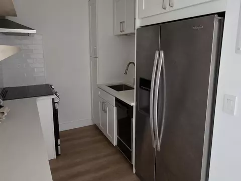 1001 SE 16th St #7, Fort Lauderdale, FL 33316