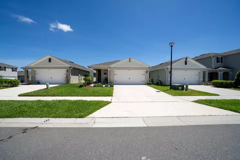 2095 Apalachicola Ln, Sanford, FL 32771