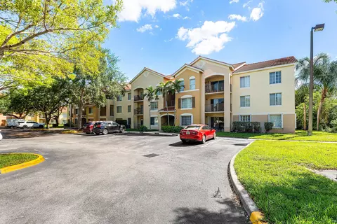 4180 W San Marino Blvd #107, West Palm Beach, FL 33409